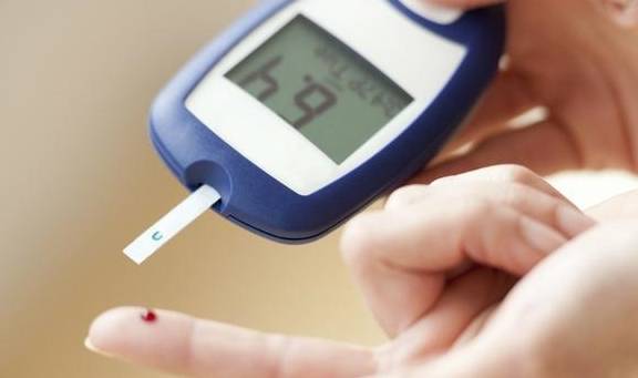 并发症|糖尿病餐后血糖控制到多少不易得并发症?餐后血糖高怎么处理?