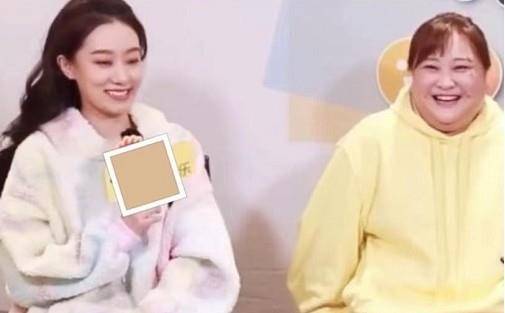 什么|张小斐又双叒上热搜了！过度营销败坏观众缘，还没有大火就又凉了