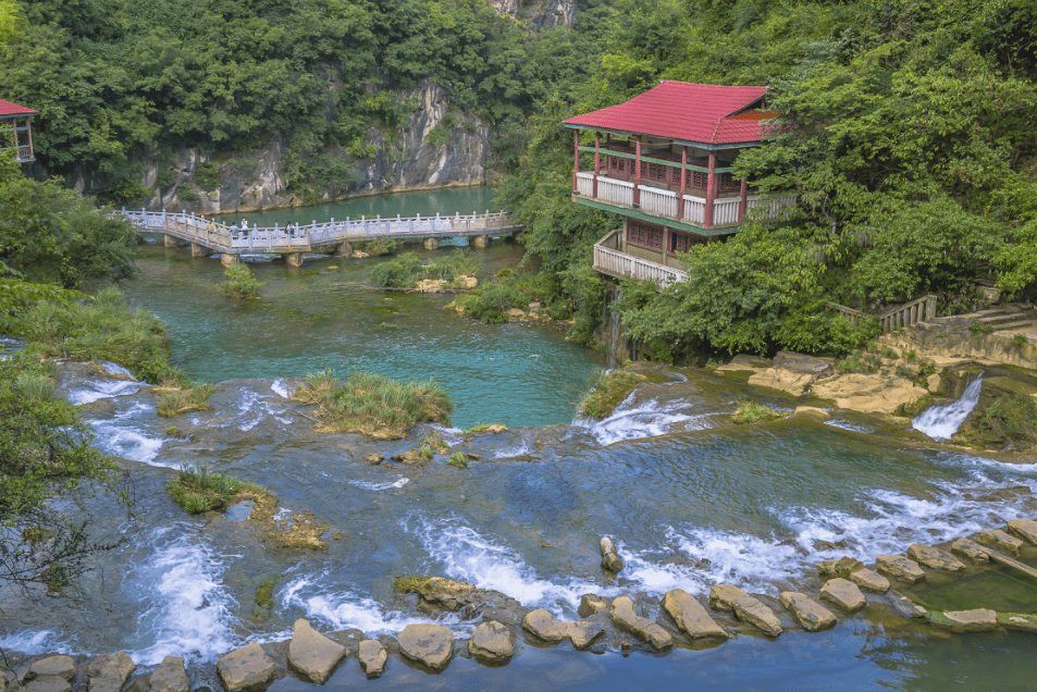 贵州有座不起眼的景区，却被称作“小桂林”，以“白夜双景”闻名