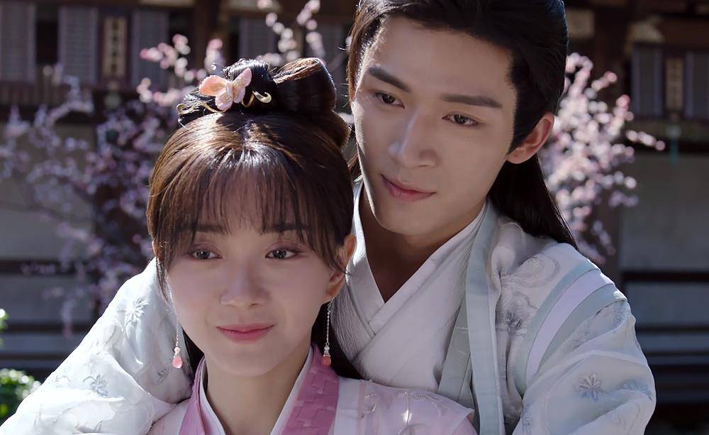 林池|《公子倾城》女主人形挂件 两行白泪上青天 卜冠今古装颜值略不同