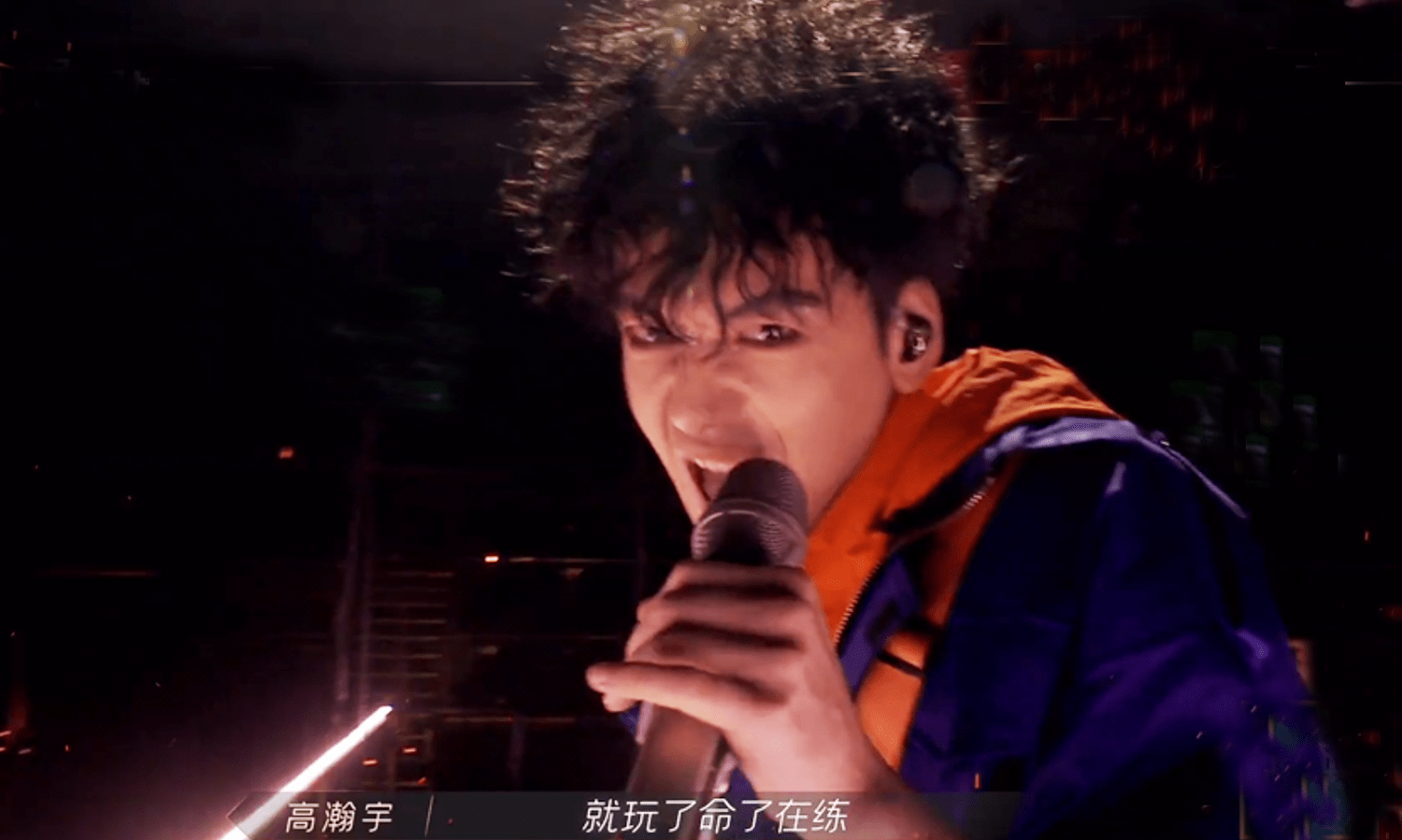 张晋|《哥哥》三公造型齐翻车：大湾区风格跑偏，张晋阵营像丐帮，张智霖撑门面