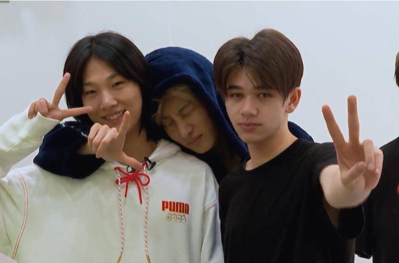 创4学员起床照火了节目组强制素颜出镜颜值最高原来是他