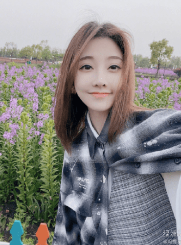 职业|回顾冯提莫的从业经历，从主播到明星，她的成功是可以复制的