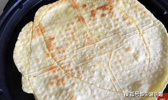 做法|土豆配鸡蛋,营养更全面,这样的早餐饼好吃又好做,10分钟上桌