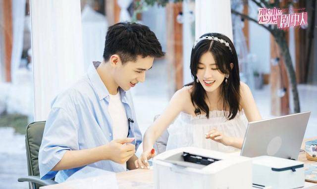 看点|明星CP自编自导爱情大戏，高甜十足看点不断，这档综艺到处是惊喜？