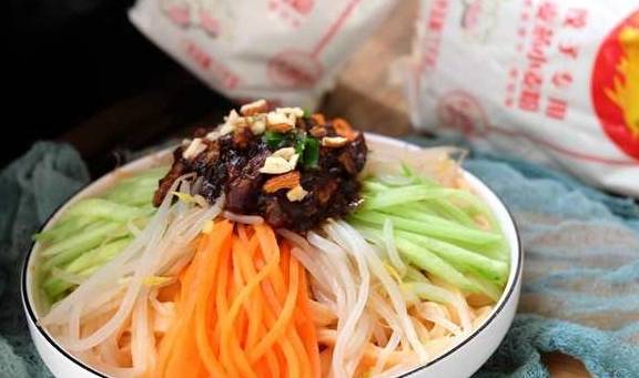 如何做手擀面牛肉 ea2420c1ae4548bb8cb9b5dafda9fc2c.jpeg