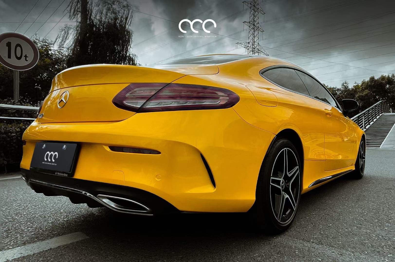 奔驰c260全车漫彩改色膜金属黄