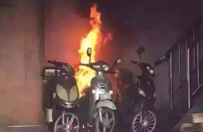 点击进入看图评论