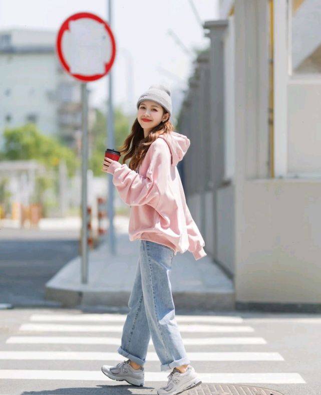服装|想要成为精致的女人，就不要胡乱穿搭，穿对了会美得很高级