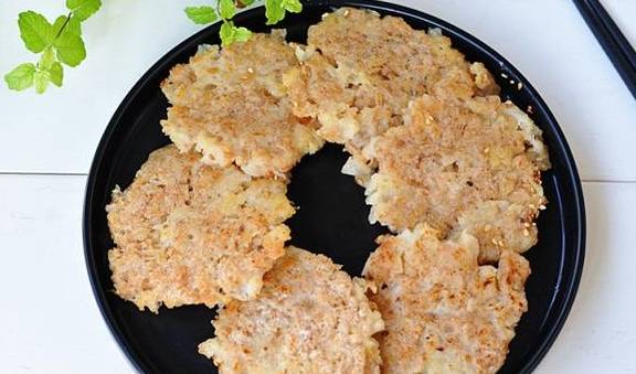 关系|秋天做早餐,我从不用面粉,这2个食材搭配,柔软蓬松营养翻倍!