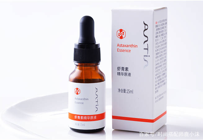 严重“带货一姐”薇娅节目上卸妆,素颜颜值严重降低,皮肤状态很真实