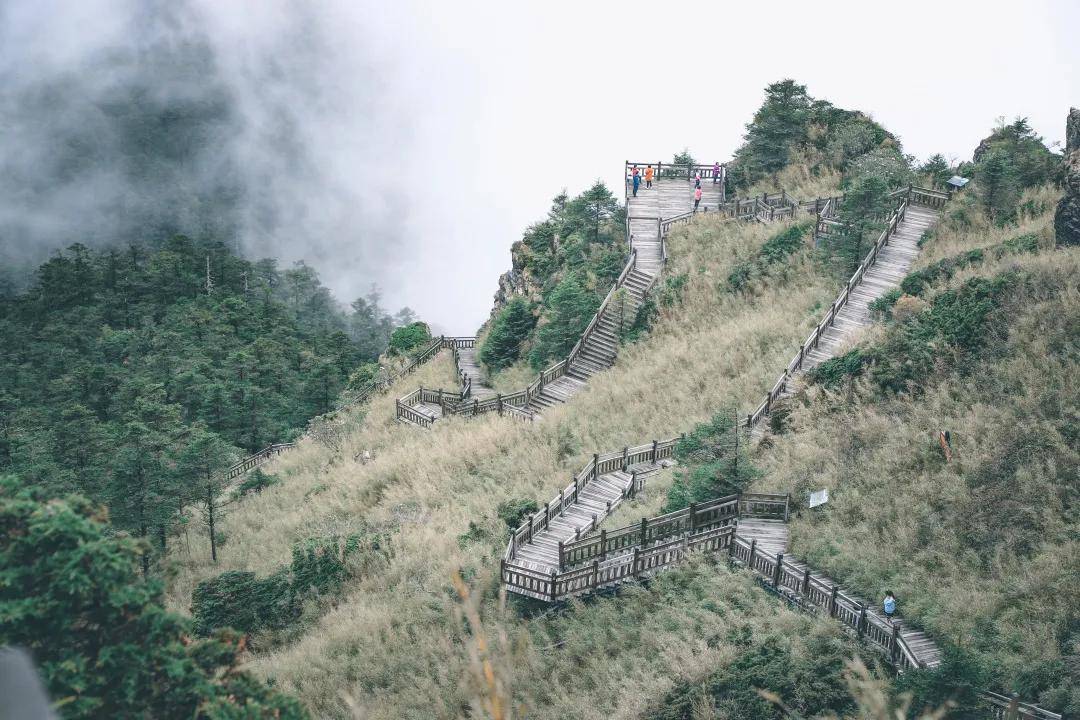 恩施|亚洲的红叶观赏区不只在京都，就藏在中国！即将迎来颜值巅峰