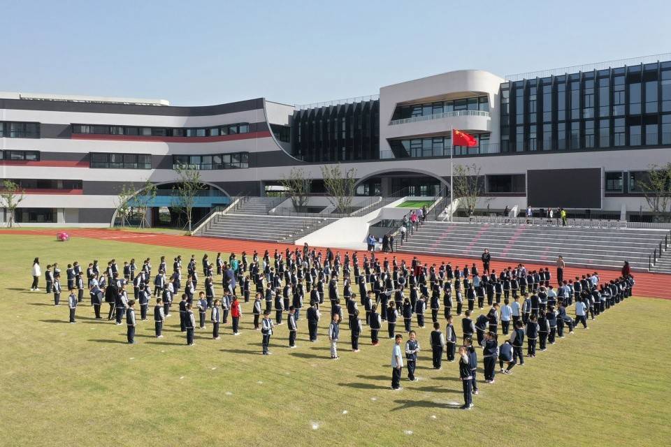 设计|幼儿园和小学一体的贵族学校，这设计真绝！