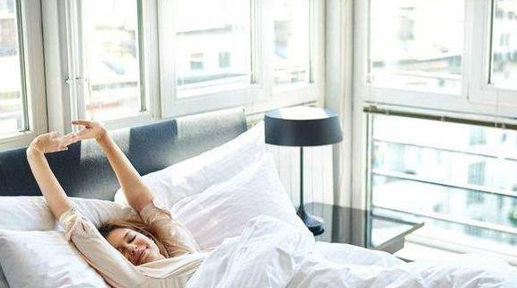 进行|长寿的人,晨起后一般会有这5个好习惯,你若全都有,那就恭喜了