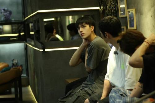 实验|陈飞宇《嗨放派》真实有梗综艺感强