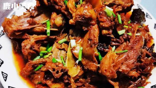 啤酒鸭的做法需要什么材料 dcbff8c4ea374f91aac9eeac38e550c0.jpeg