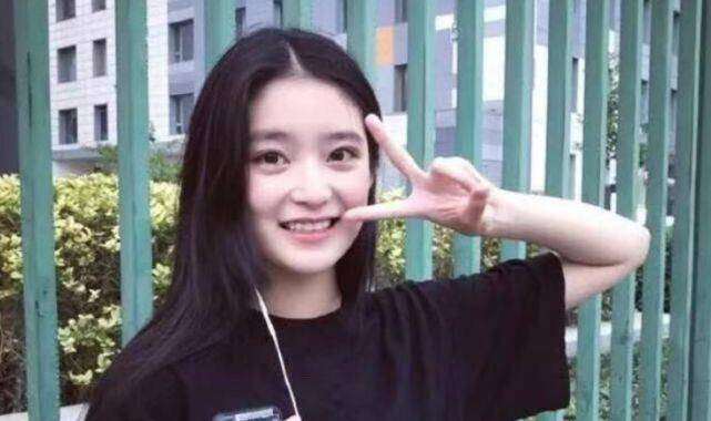 和林|步步惊心已过9年，她受刘诗诗宠爱走红，今18岁重现林青霞模样