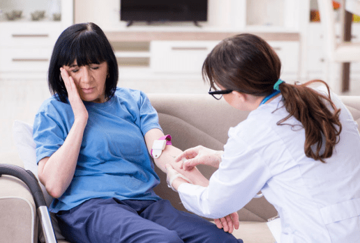 叶大妈|鸡蛋是“发物”？糖尿病患者不能碰？医生：跟2种食物忌口才是“铁律”