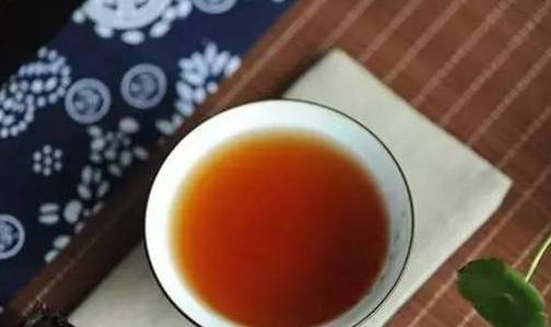 时间|男性晨起的三个行为，可能比喝酒更伤肝，很多男性明知故犯！