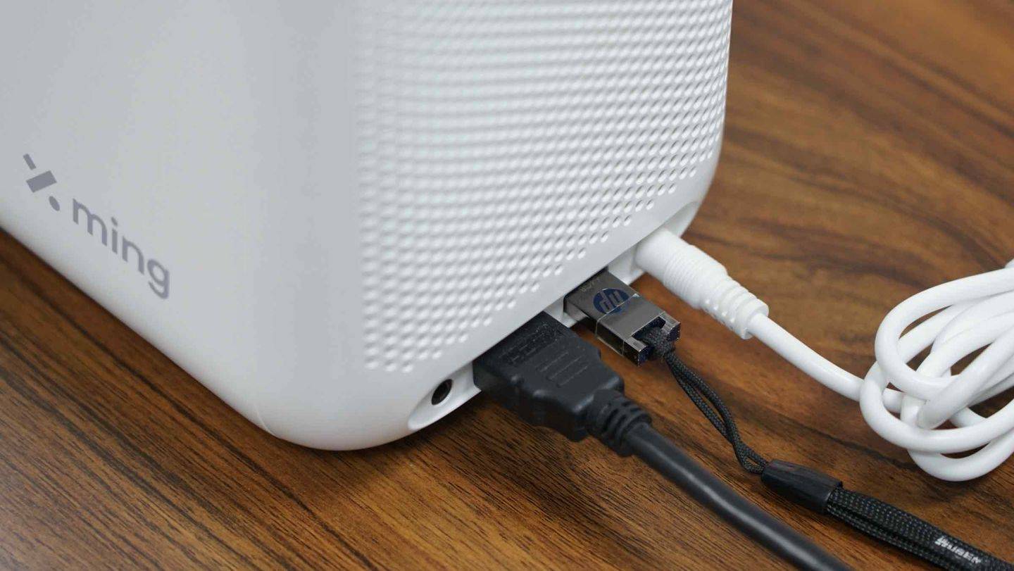 不可调节的|千元级智投产品中的性能担当：小明Q1 Pro投影仪