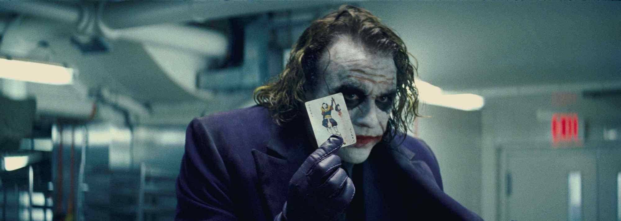 计划|希斯·莱杰为何被封神，深度解读《黑暗骑士》中的小丑