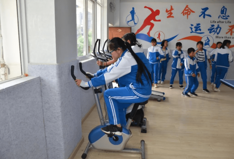 如何快速长身高 初中生 8283720ca61b4698a4e85b44ad277d6f.png