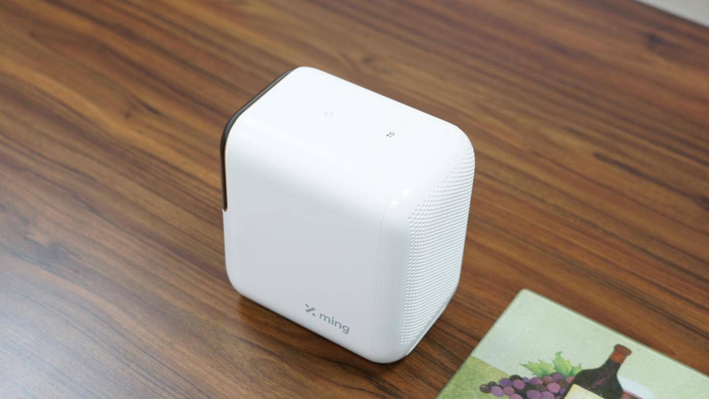 不可调节的|千元级智投产品中的性能担当：小明Q1 Pro投影仪