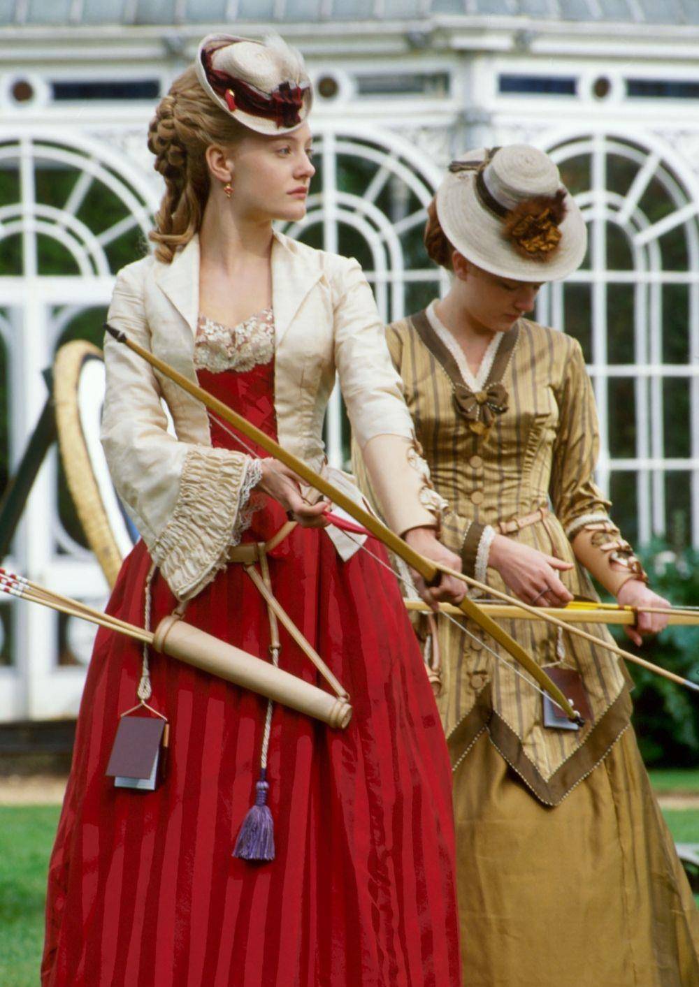 巴斯尔 欧洲古典服饰|这6部电影里有最好看的巴斯尔裙