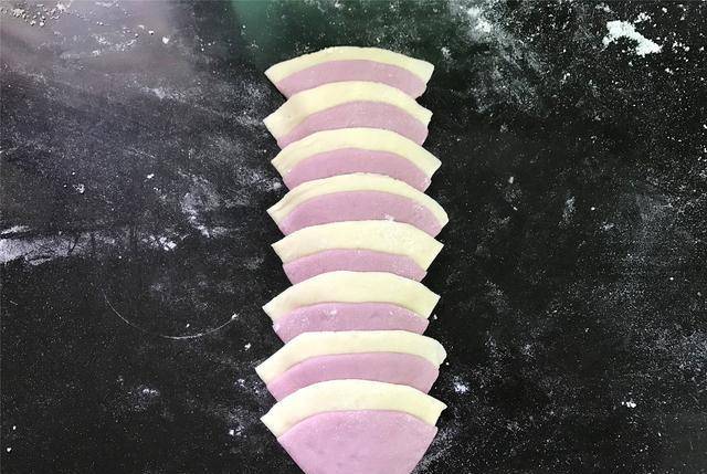 做法|孩子不爱吃早餐，试试新做法，松软好吃又好看，一出锅就吃2个