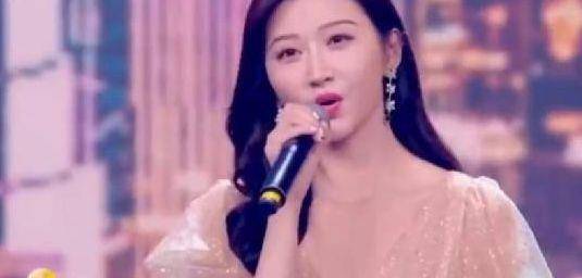 盛装 中秋晚会10位女星盛装出席，感觉李宇春又截胡了