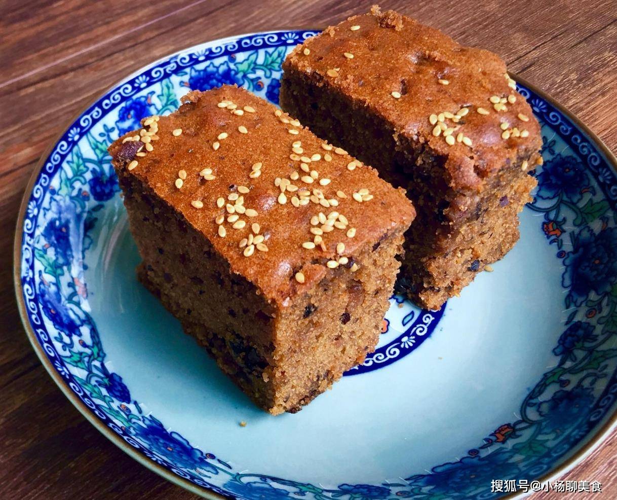 枣糕这样做香甜松软,枣香味浓郁,常吃补血又养颜,做法很简单