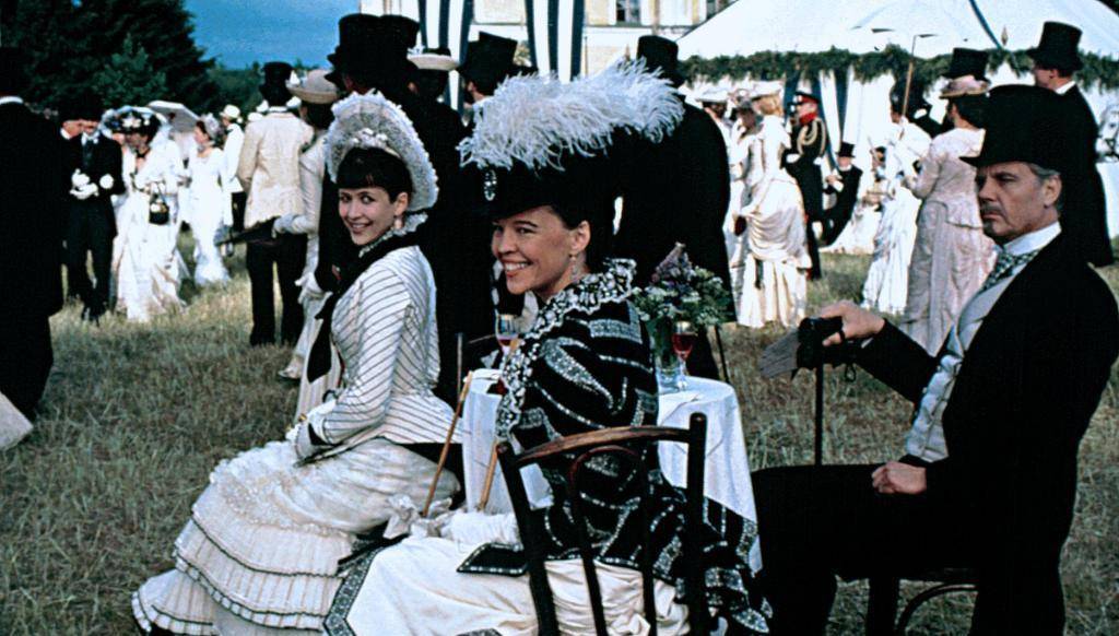 巴斯尔 欧洲古典服饰|这6部电影里有最好看的巴斯尔裙