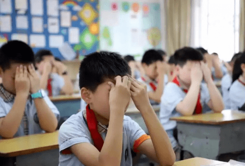 视力|铂林眼科：开学后好这四件事，保护视力不用愁