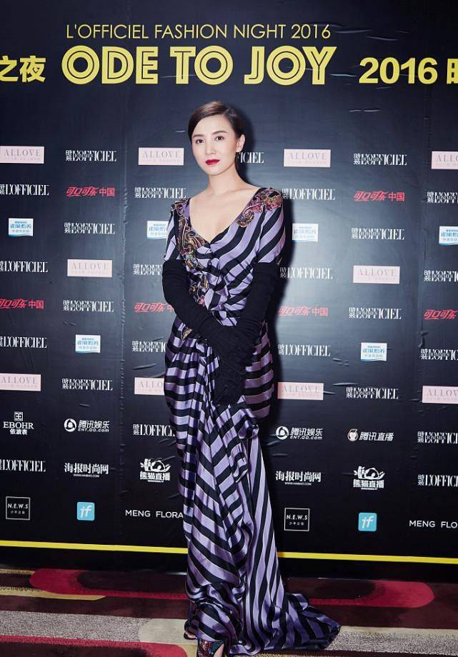 海清 海清宋佳真有成熟女人的美感，同穿裙装各显风韵，气场都挺足的