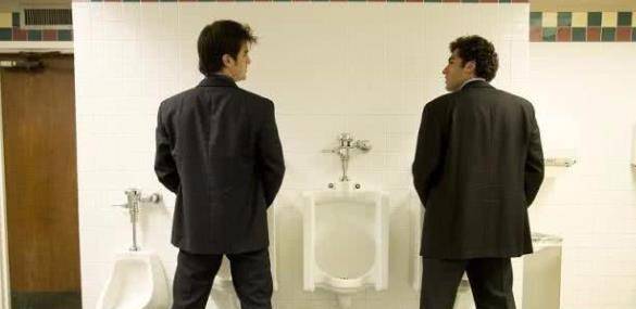 肾脏|男人“小便”,每天接近那个“数”,说明“尿毒症”离你很远