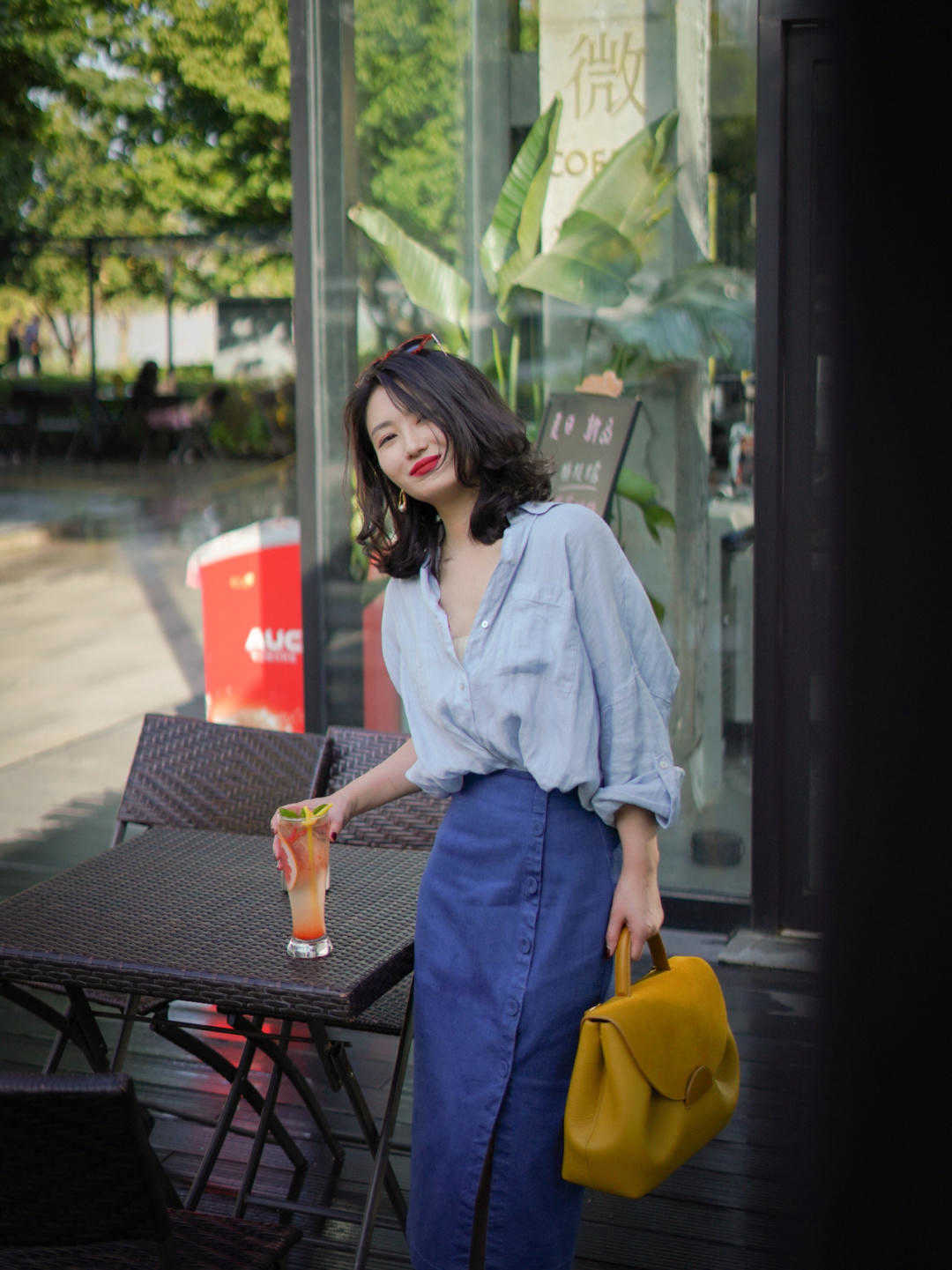 显得 穿来穿去，还是简约大方的气质穿搭最日常，舒适温柔不挑人