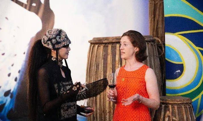 产品|杨丽萍为何钟爱天鹅庄·孔雀？