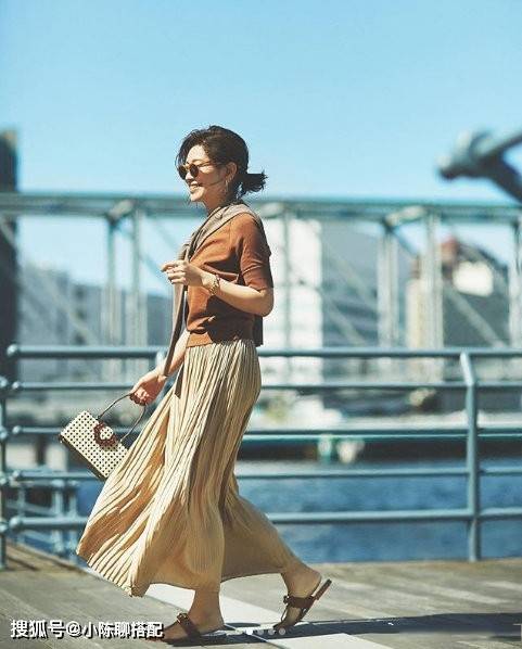 身材 50岁女人就要穿得高级优雅！看“个矮微胖”日本主妇这样穿，优雅