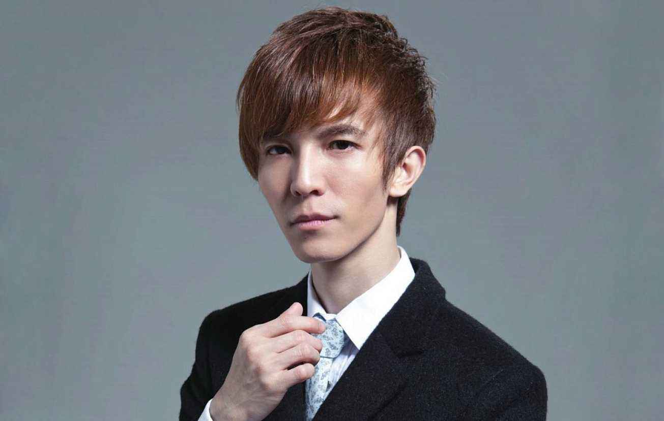 郭敬明的红与黑身高不足带来的卑微与男明星的纠缠