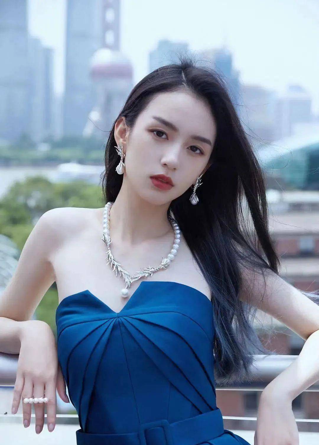 身材 身高最有欺骗性的7位女星，看脸是大高个，实际上却不到1米七
