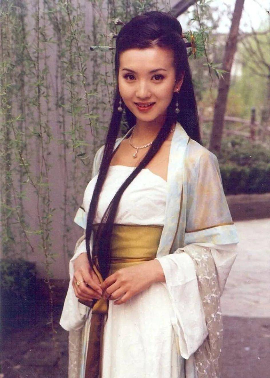 身材 身高最有欺骗性的7位女星，看脸是大高个，实际上却不到1米七