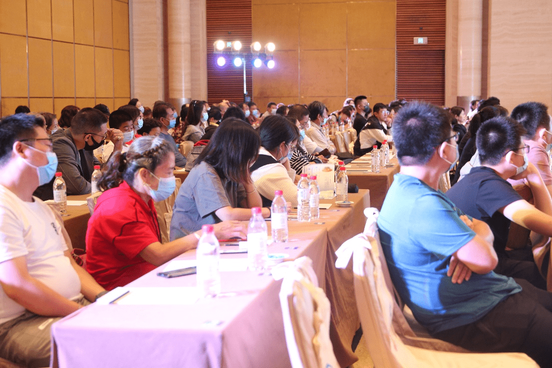 爱尔眼科|突破自我 拒绝被边框定义！爱尔眼科高度近视专家门诊发布会天津站隆重举行