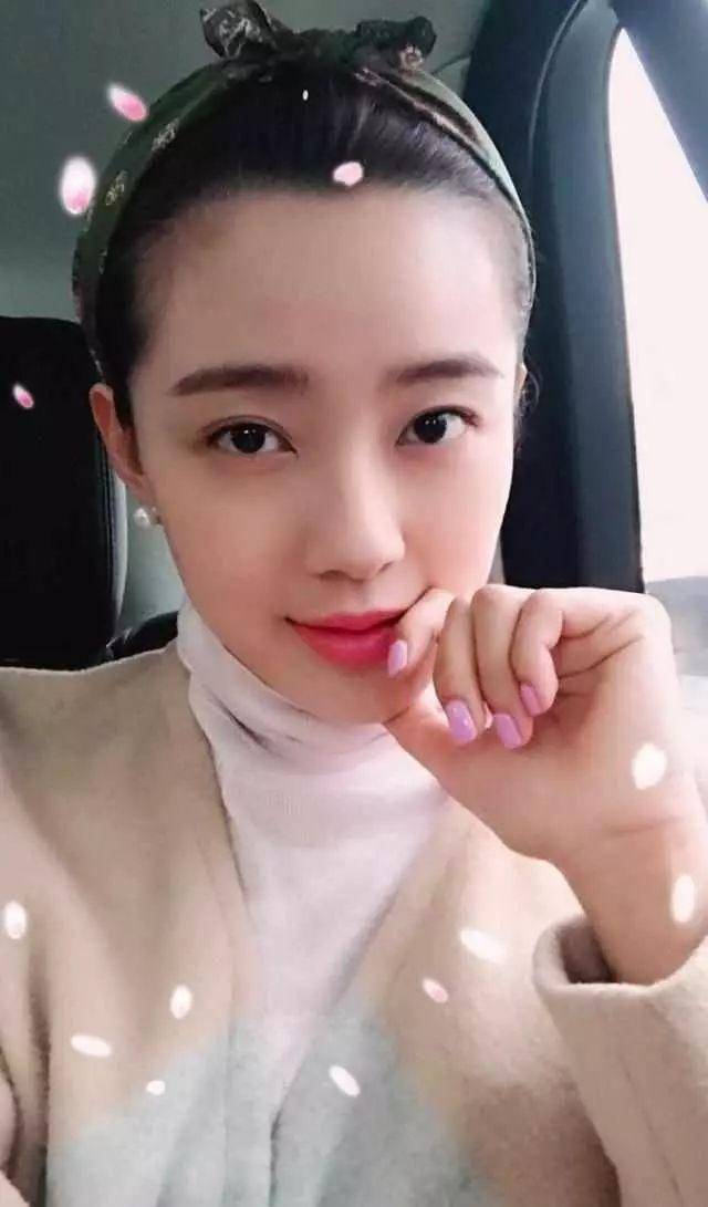 杨光妻子孟真简历图片