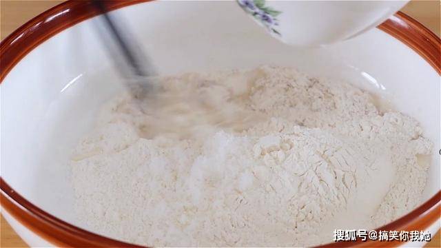 做法|分享一款早餐的家常做法，荤素搭配，营养均衡又美味