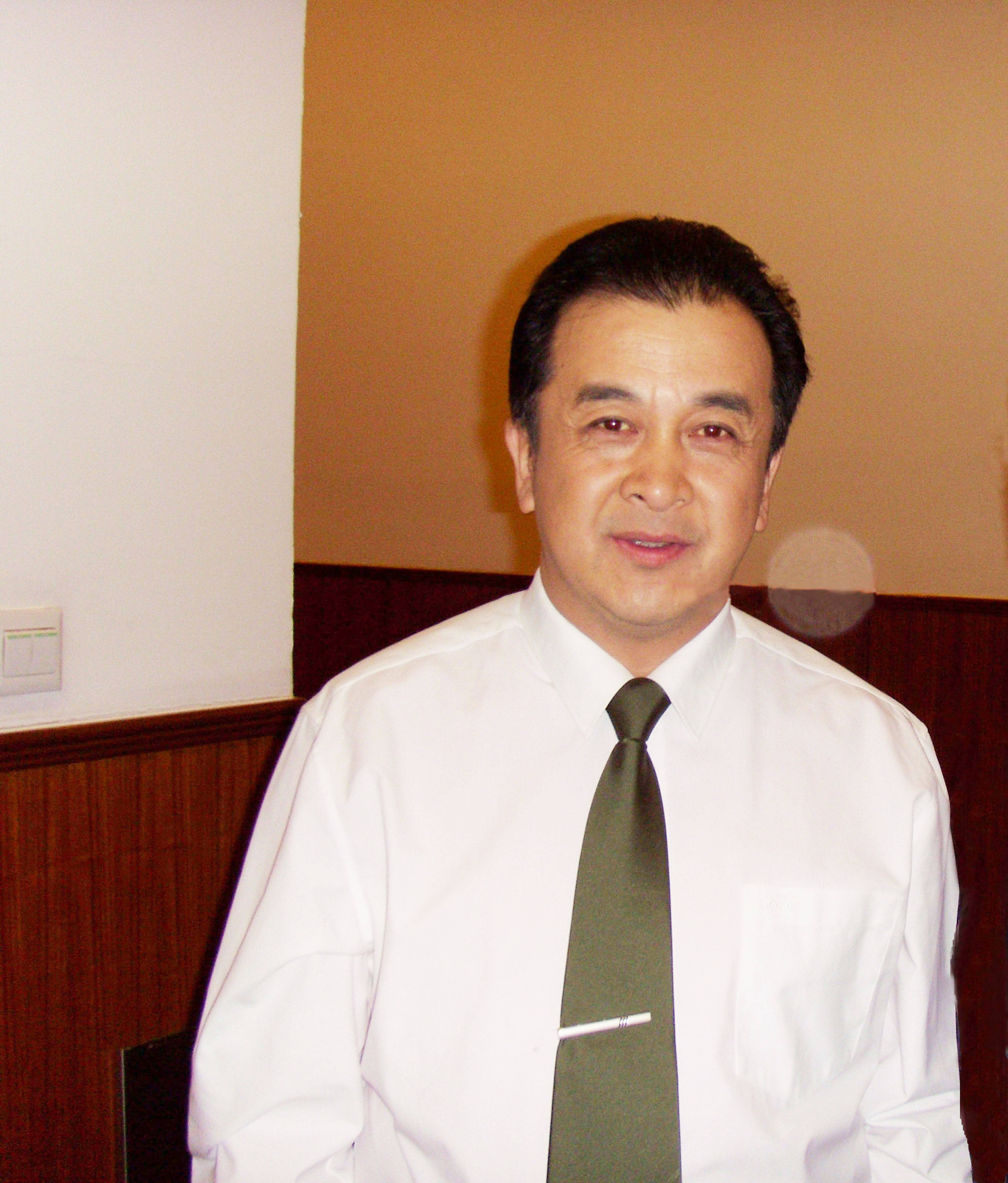 原创黄宏与妻子段小洁：智慧化解中年婚姻疲惫，幸福背后的泪水与感动