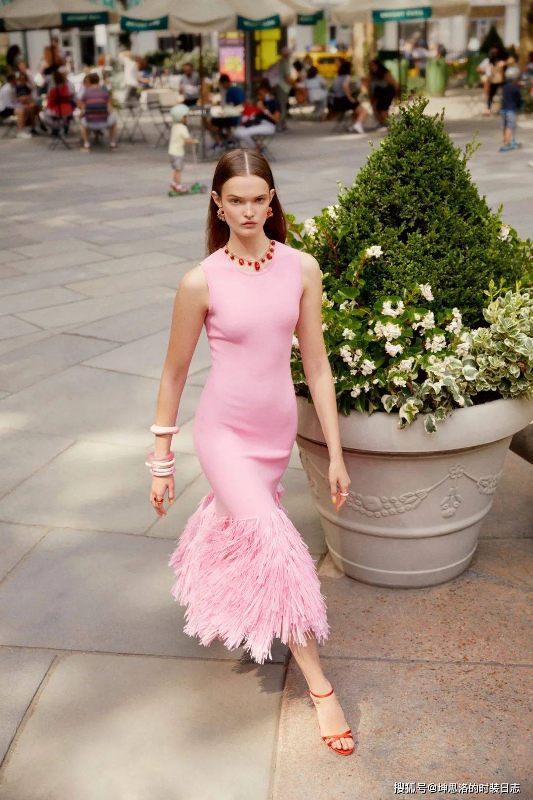 Soo Oscar de la Renta 2022春夏 把春天穿在身上