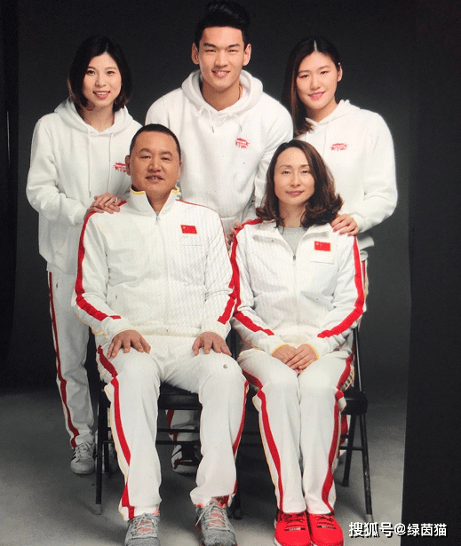 原创泪目叶诗文和徐嘉余缅怀恩师徐国义不负期待终于兑现承诺