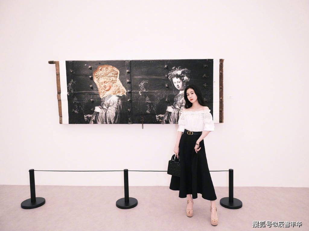 身材 30岁女性不妨尝试“轻熟风”长裙穿搭，减龄又显优雅气质，很时髦