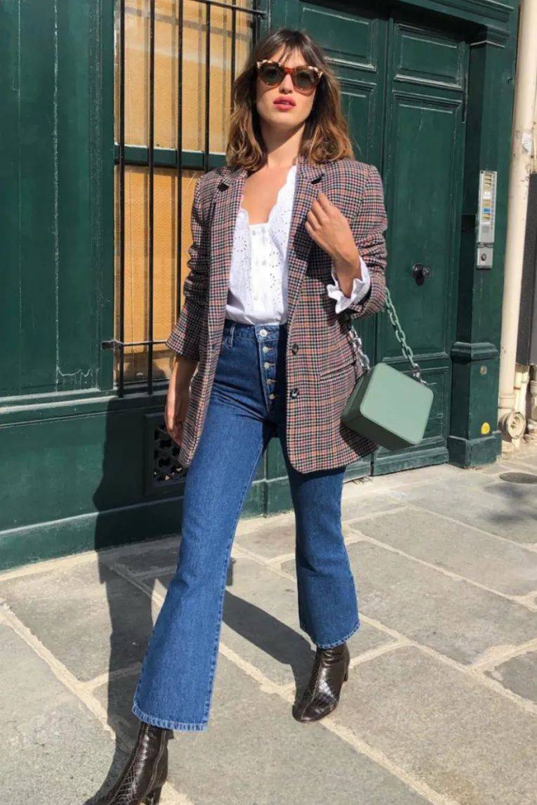 设计 秋天外套里面穿什么?这4种经典内搭让你一直美下去！