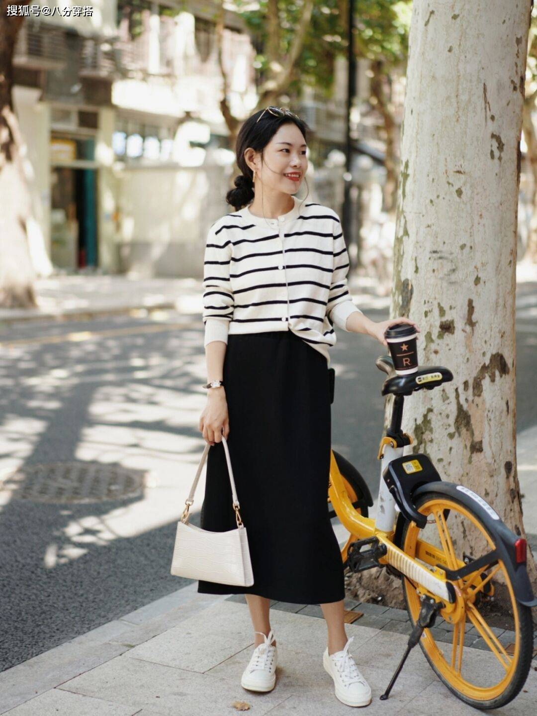 颜色 秋天，“条纹衫”的洋气穿法是这样的，日常实用不挑人，美得高级